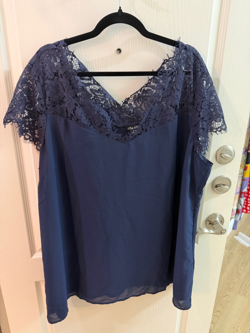 City Chic Women's Top Lace Touch Navy Blue Short Sleeve Blouse Plus Size XL NWT